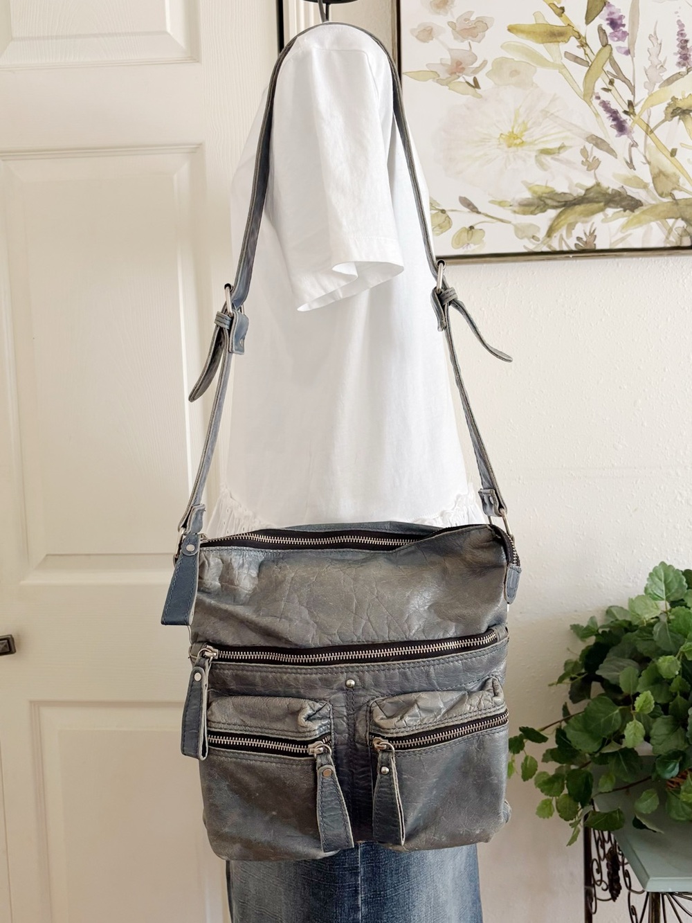 Tano Distressed blue Leather Messenger Bag